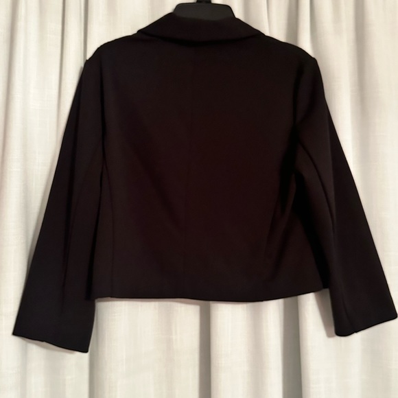 Black blazer - Picture 2 of 4